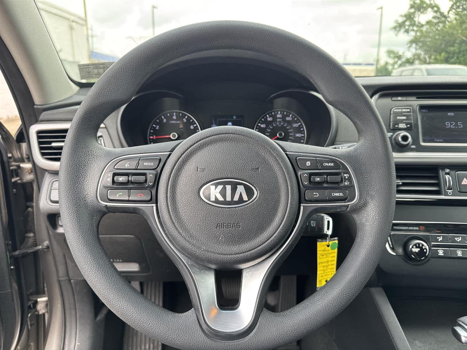 Thumbnail: 2016 Kia Optima - 17