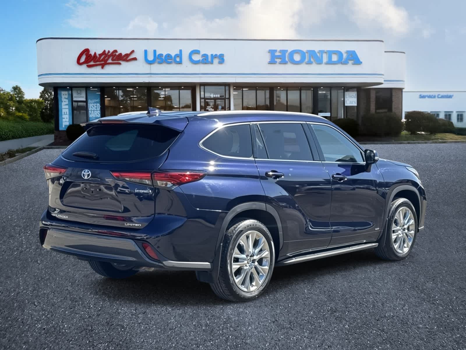 Thumbnail: 2023 Toyota Highlander - 5