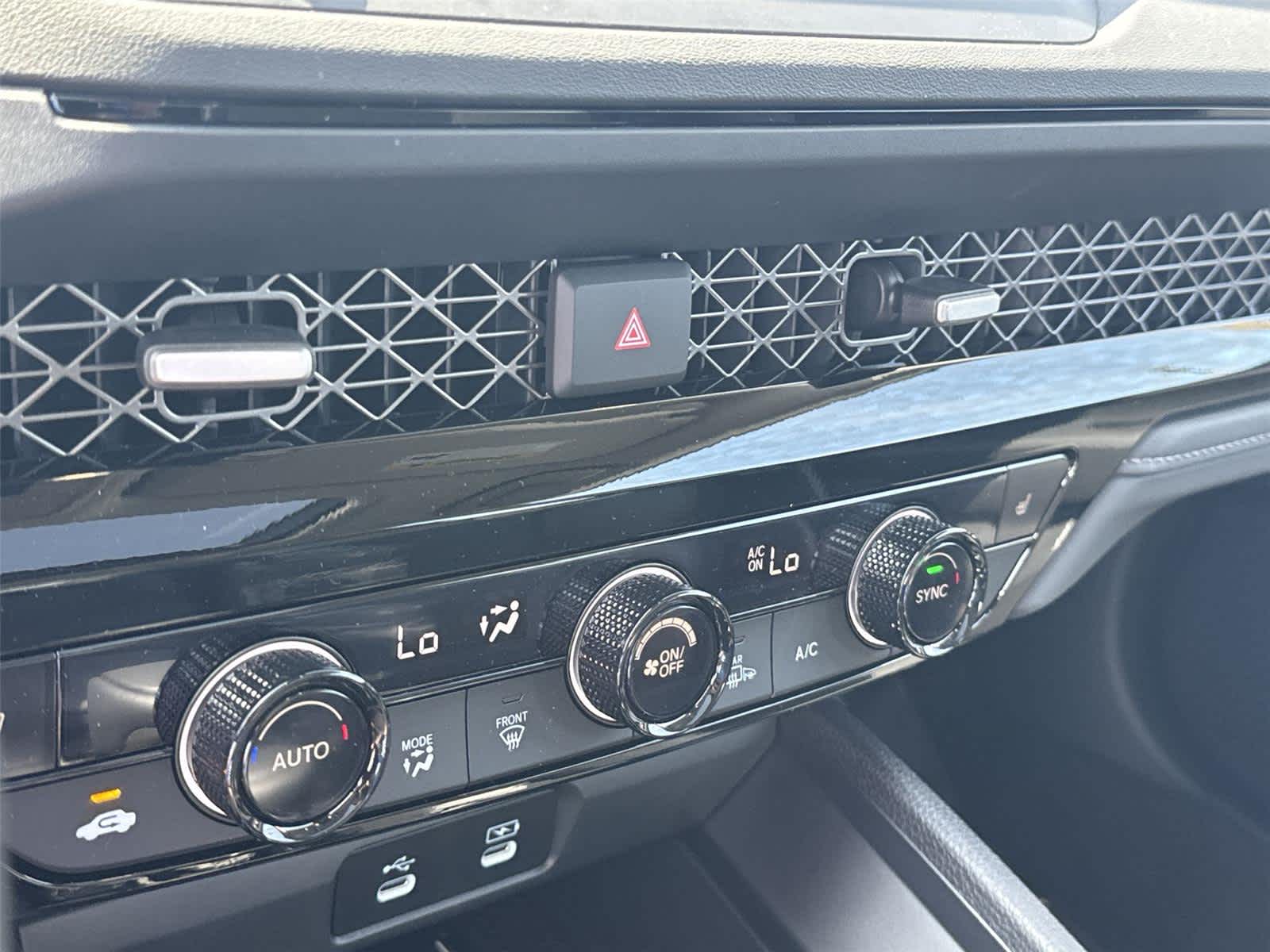 Thumbnail: 2025 Honda Accord - 32