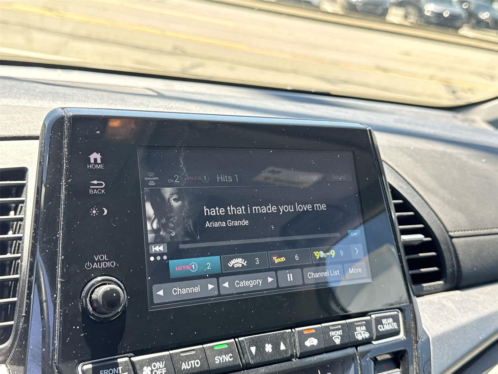 Thumbnail: 2024 Honda Odyssey - 24
