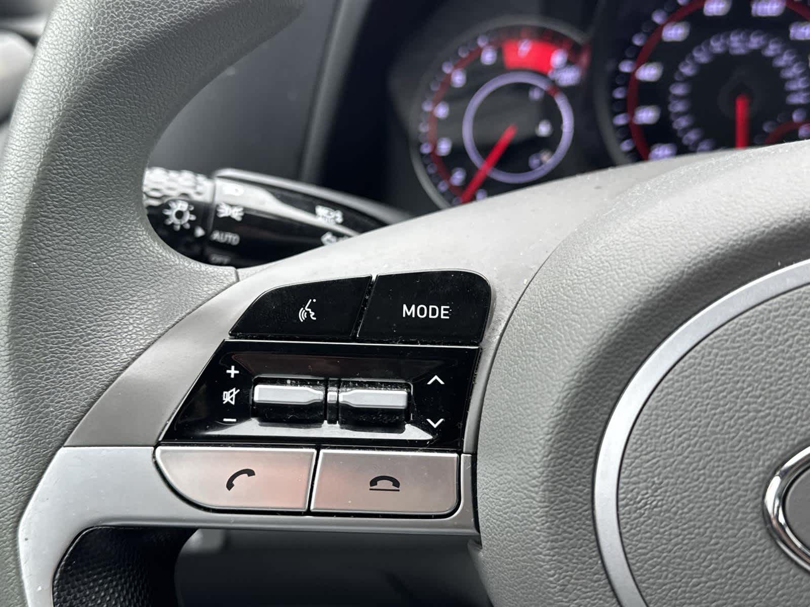 Thumbnail: 2022 Hyundai Elantra - 18