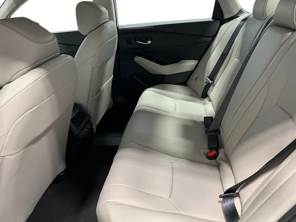 2025 Honda Accord Touring 29