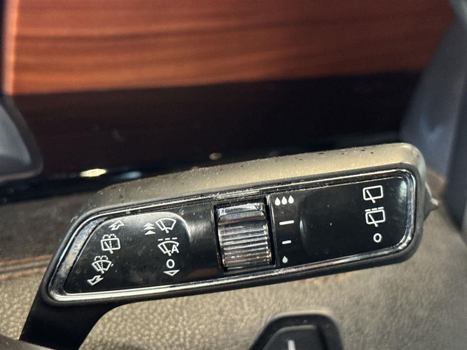 Thumbnail: 2019 Lincoln Navigator - 22