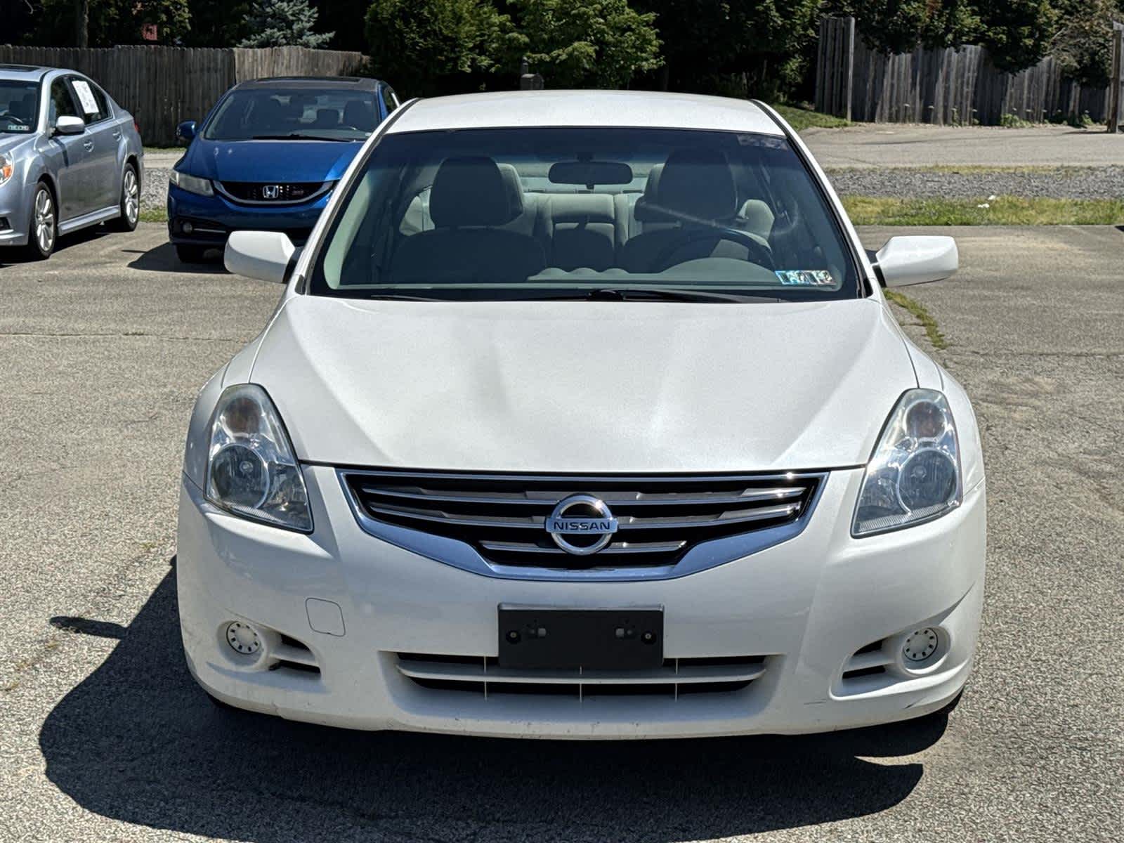 Thumbnail: 2012 Nissan Altima - 9