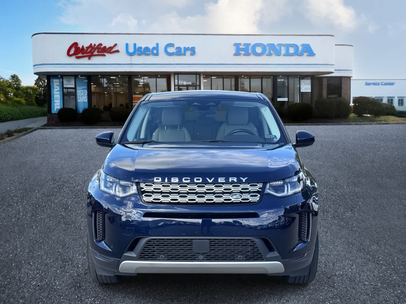 Thumbnail: 2022 Land Rover Discovery Sport - 8