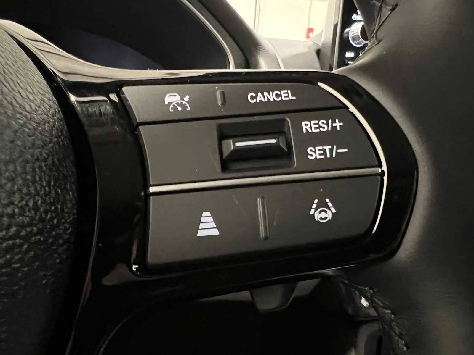 Thumbnail: 2025 Honda Pilot - 20