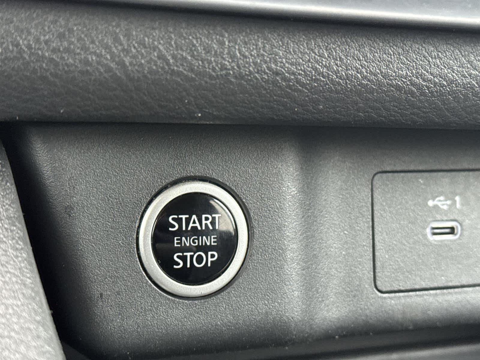 Thumbnail: 2023 Nissan Rogue - 31