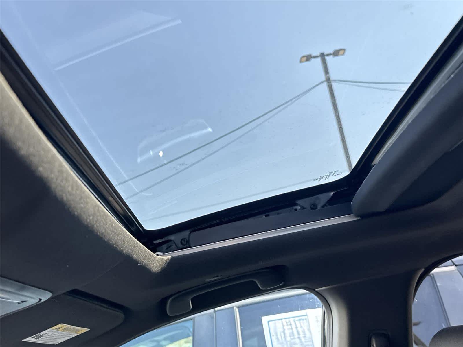 Thumbnail: 2023 Honda CR-V - 14