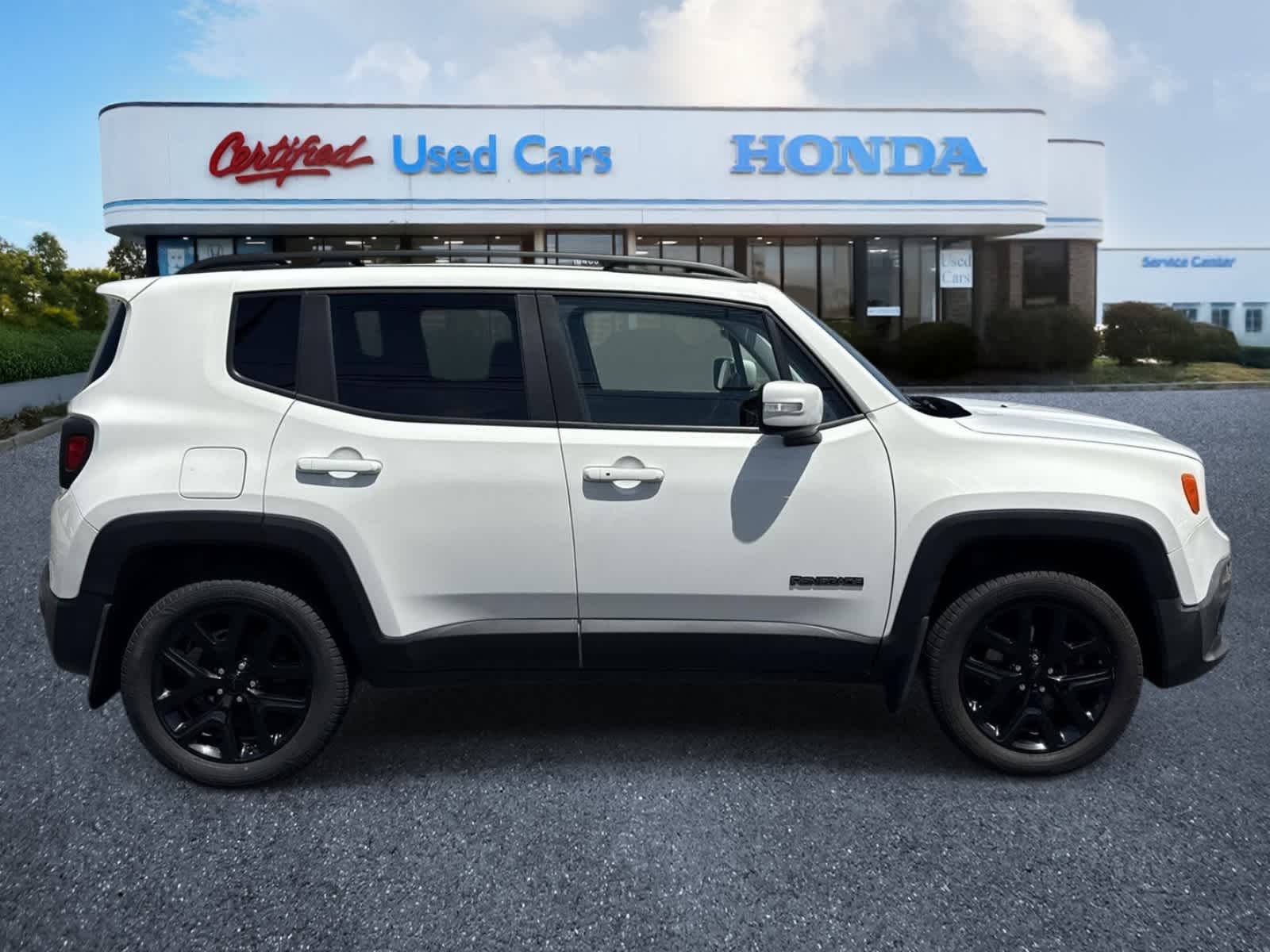 Thumbnail: 2018 Jeep Renegade - 6