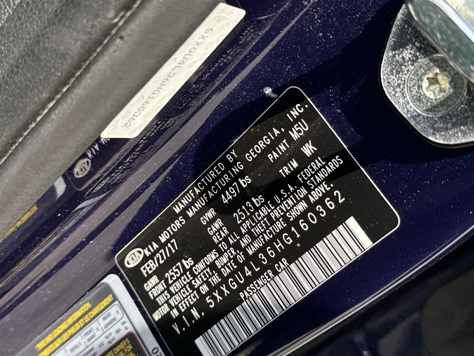 2017 Kia Optima EX 32