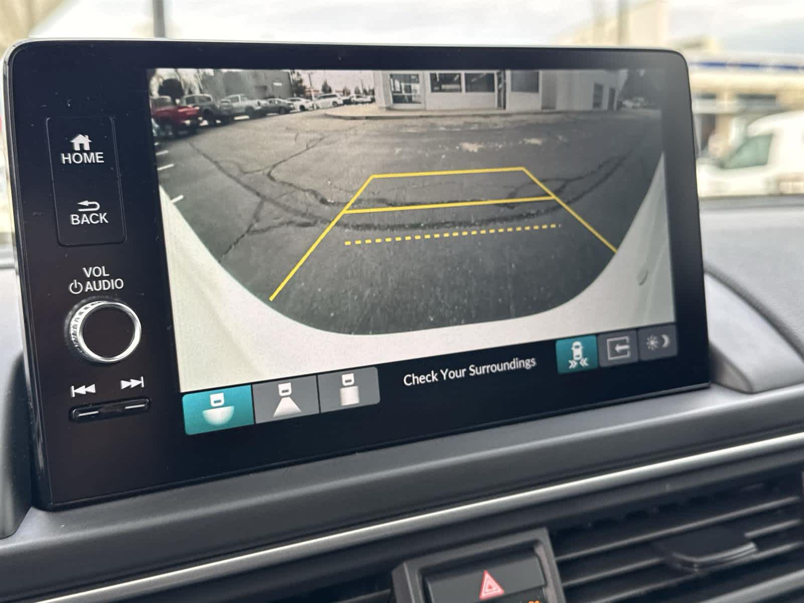 Thumbnail: 2025 Honda Pilot - 25