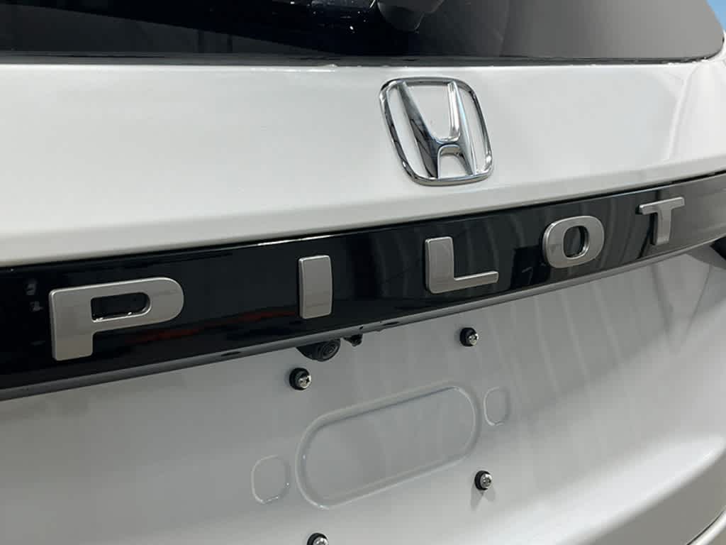 Thumbnail: 2026 Honda Pilot - 7