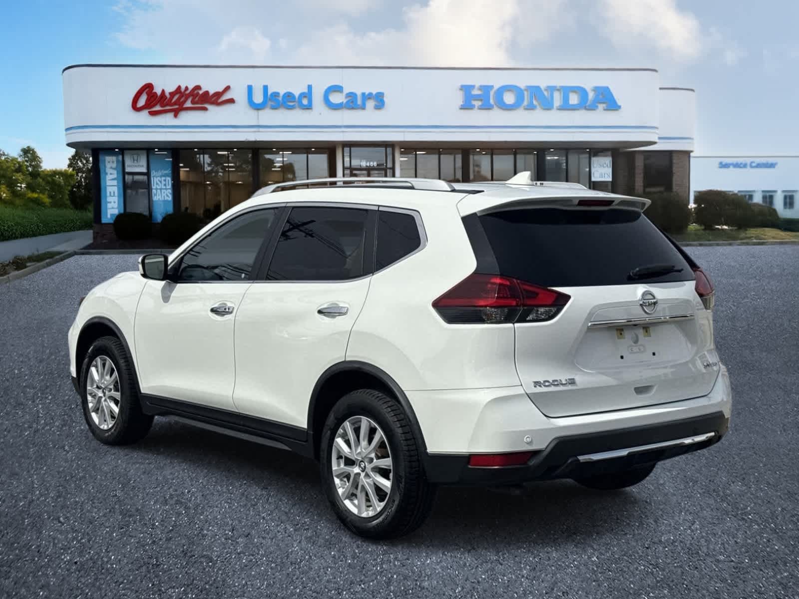 Thumbnail: 2020 Nissan Rogue - 3