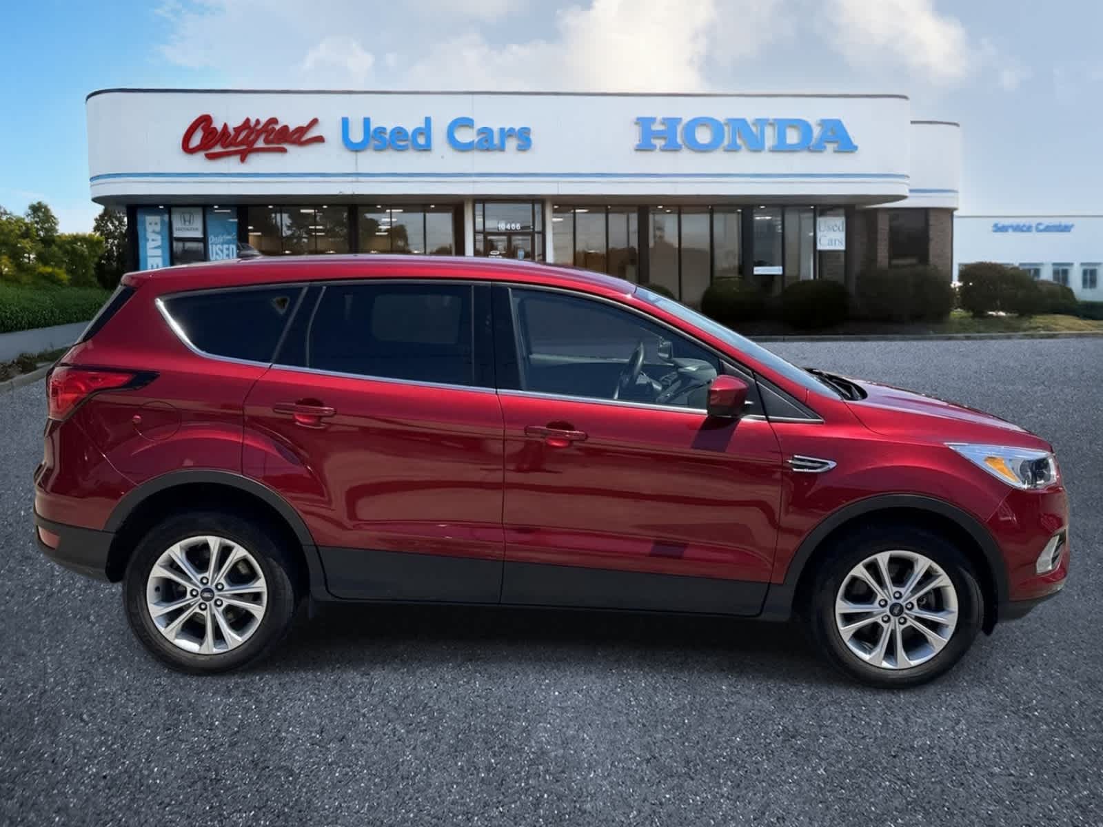 Thumbnail: 2019 Ford Escape - 6