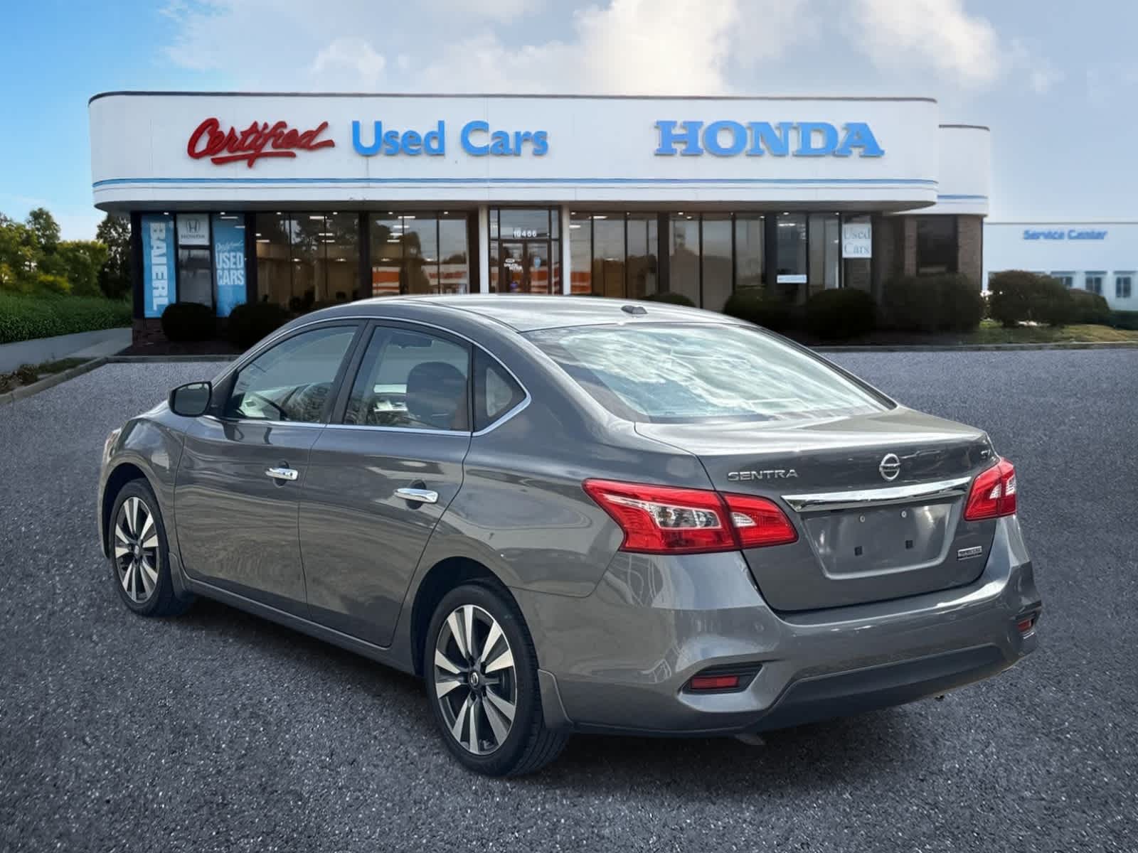 Thumbnail: 2019 Nissan Sentra - 4