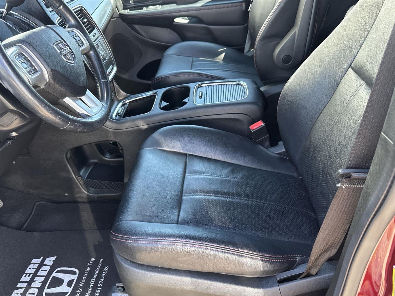 Thumbnail: 2019 Dodge Grand Caravan - 12