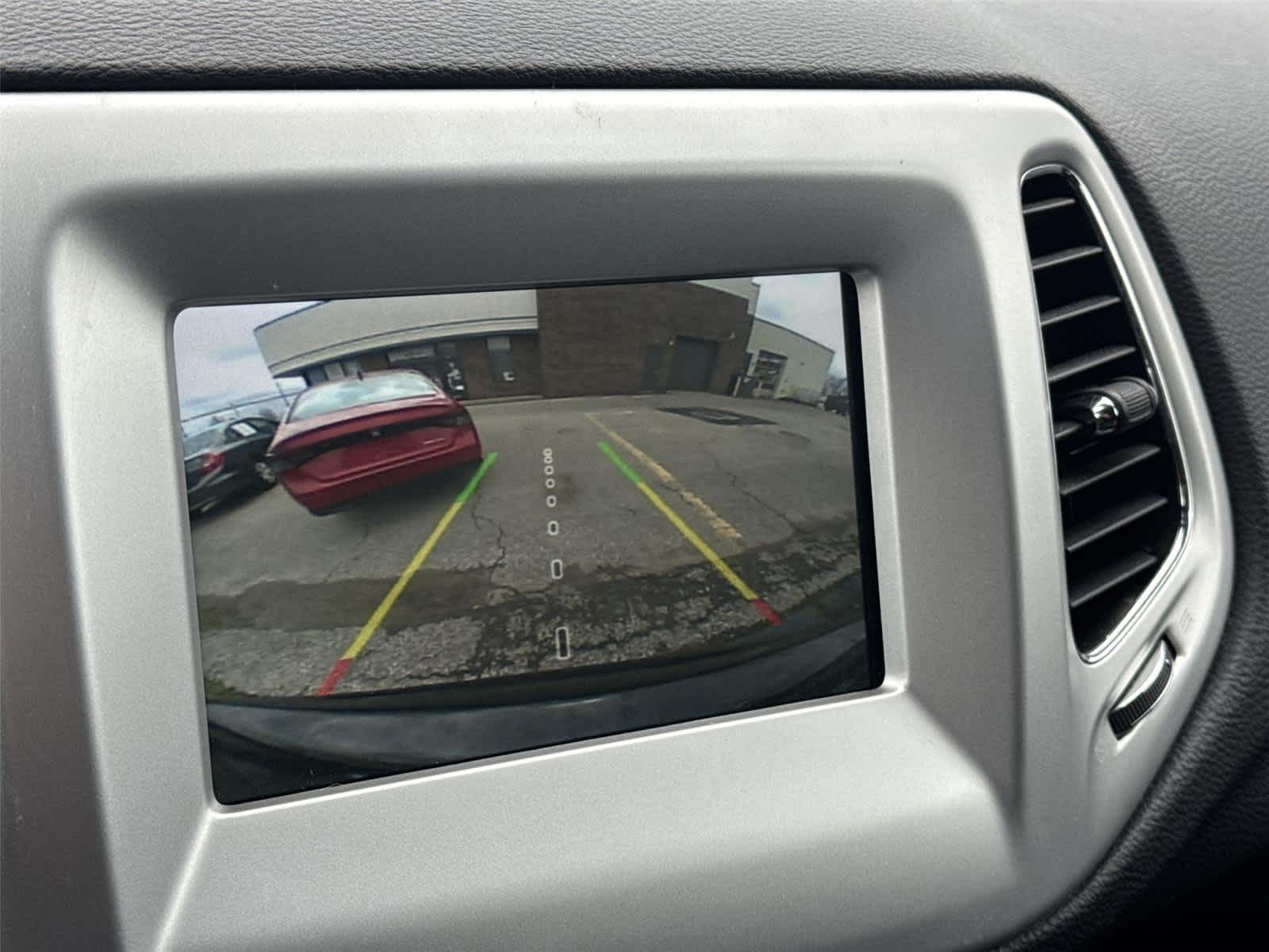 Thumbnail: 2019 Jeep Compass - 23