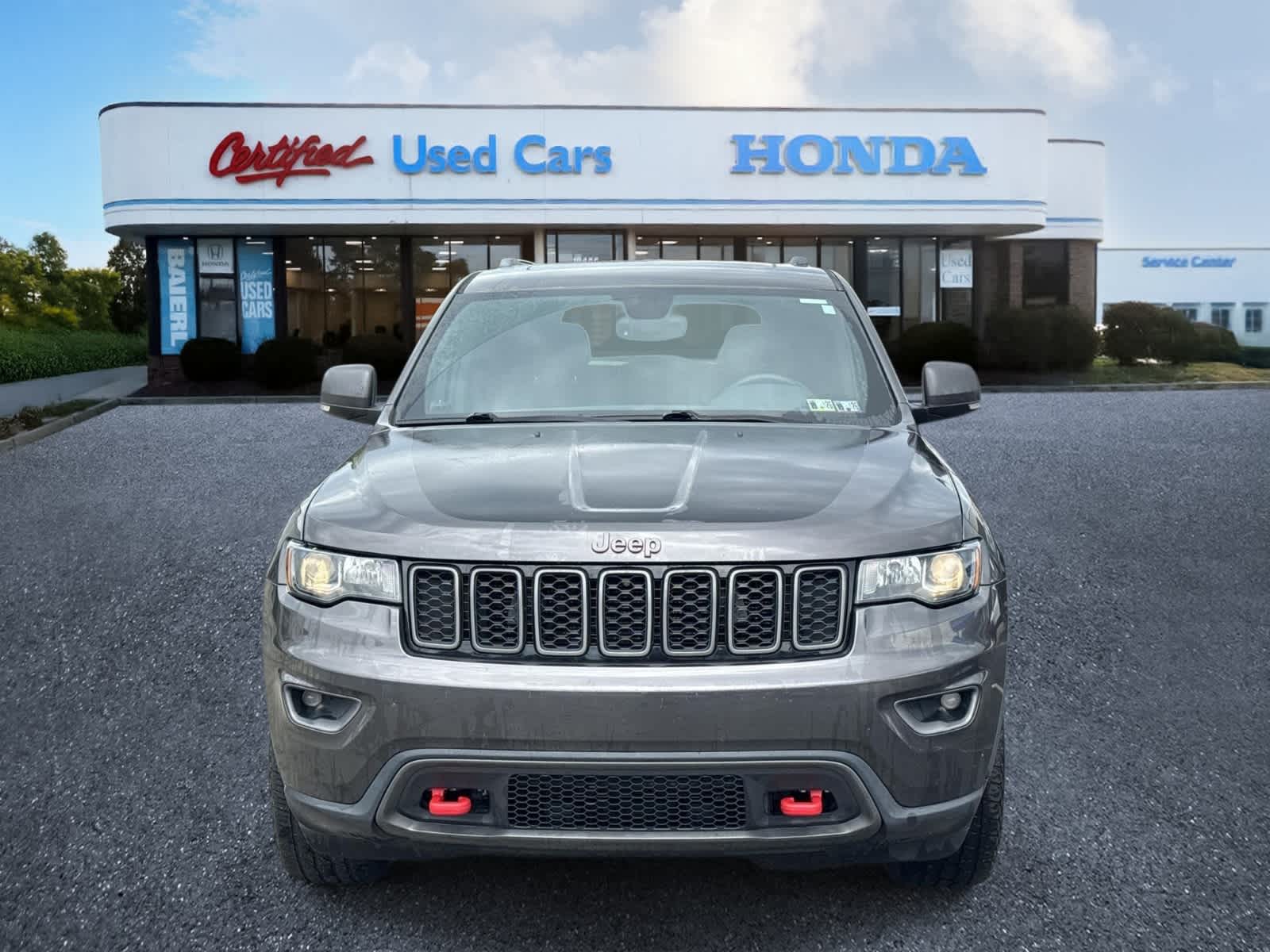 Thumbnail: 2018 Jeep Grand Cherokee - 8