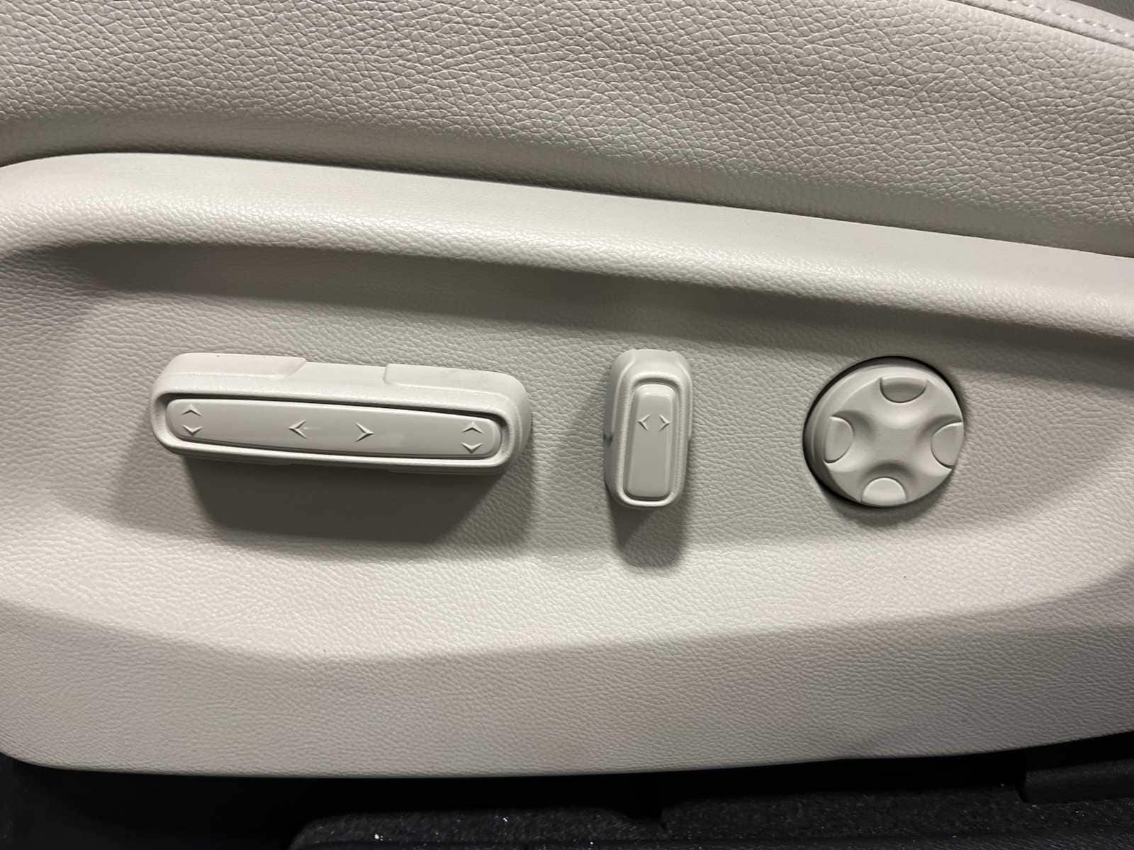 Thumbnail: 2026 Honda Odyssey - 9