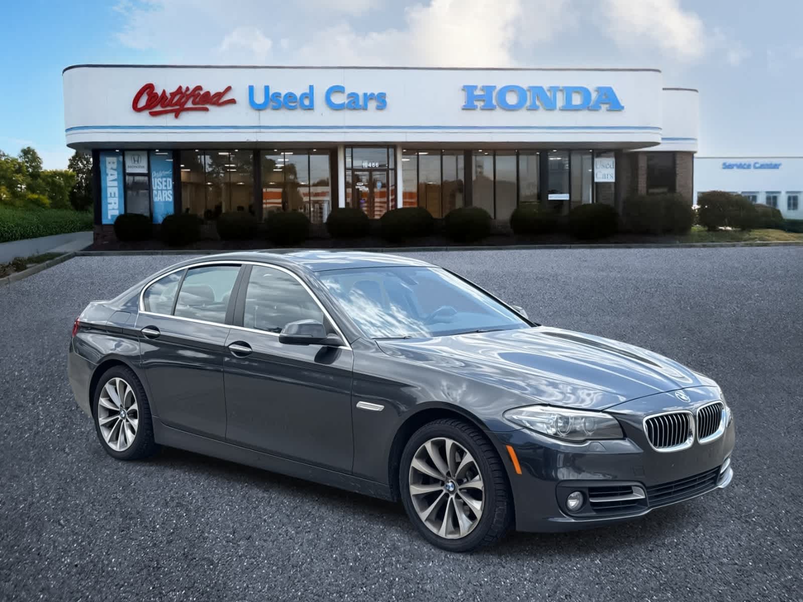 Thumbnail: 2016 BMW 5 Series - 7