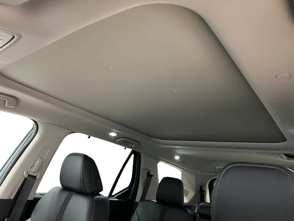 2025 Honda Pilot Touring 16