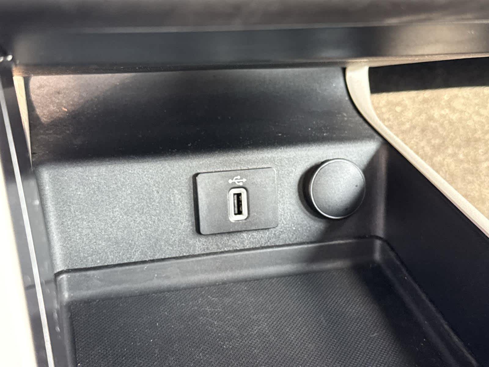 Thumbnail: 2018 Ford Fusion - 30