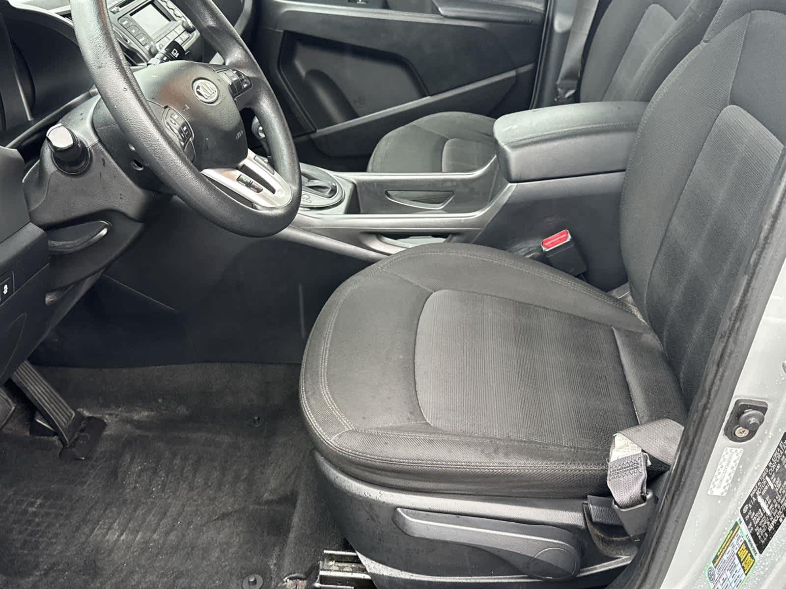Thumbnail: 2012 Kia Sportage - 12