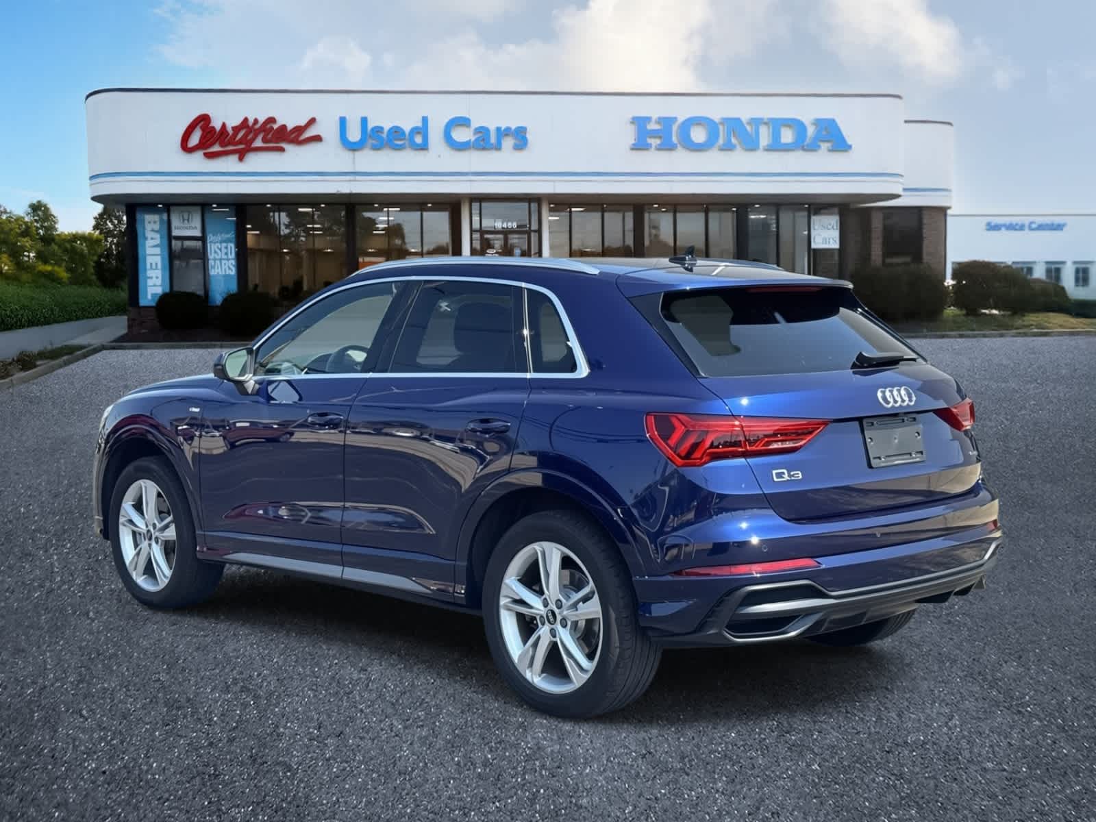 2021 Audi Q3 S line Premium Plus photo 3