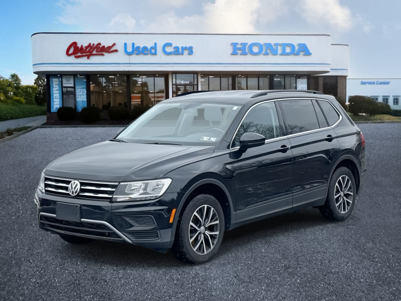 2019 Volkswagen Tiguan SE's photo