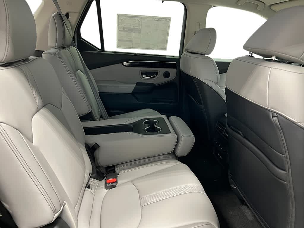 Thumbnail: 2025 Honda Pilot - 36