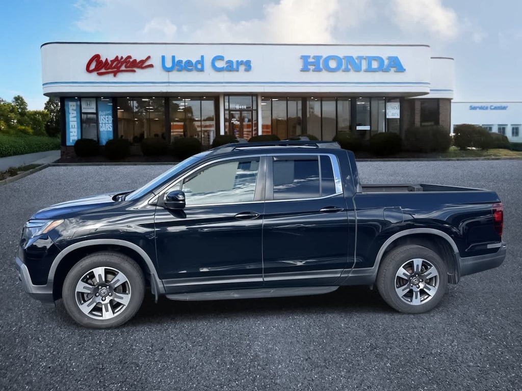 Used 2017 Honda Ridgeline RTL-T Truck Crew Cab