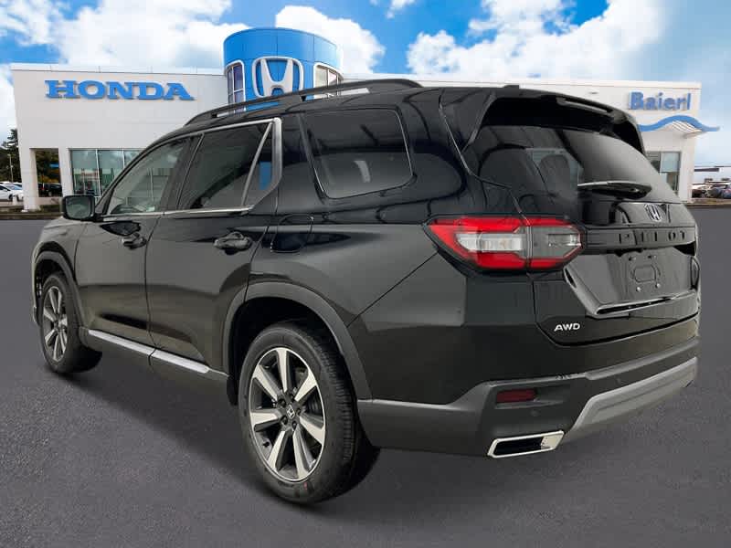 2025 Honda Pilot Touring photo 2