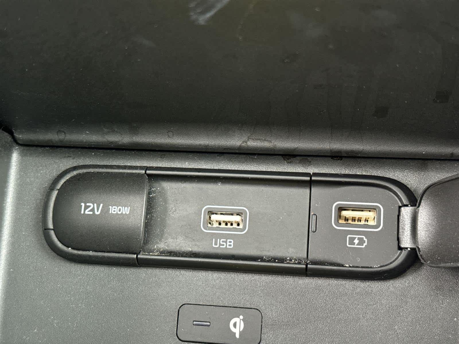 Thumbnail: 2021 Kia Telluride - 26