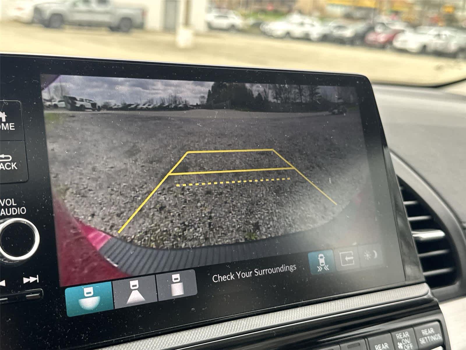 Thumbnail: 2026 Honda Odyssey - 26