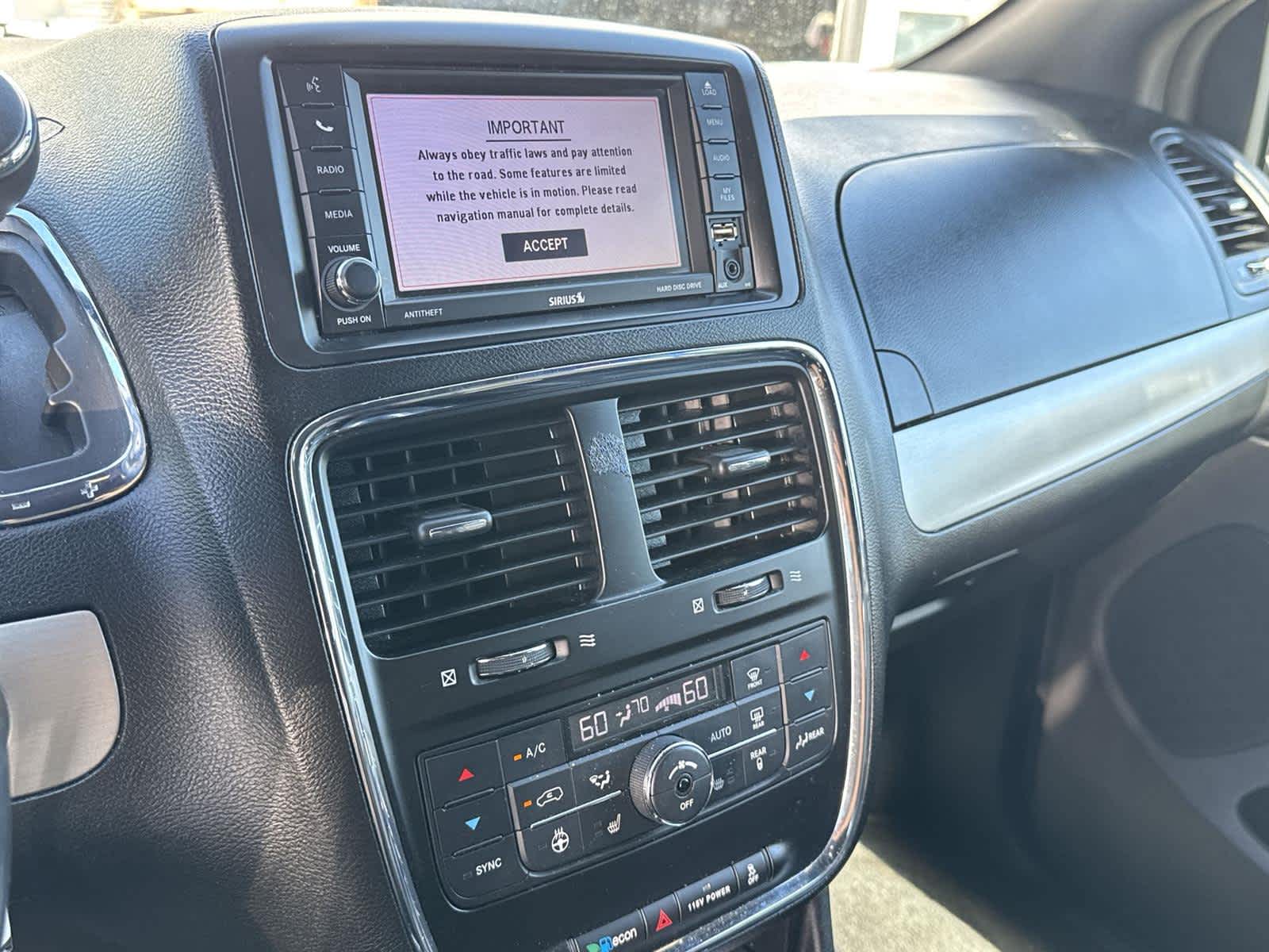 Thumbnail: 2019 Dodge Grand Caravan - 24