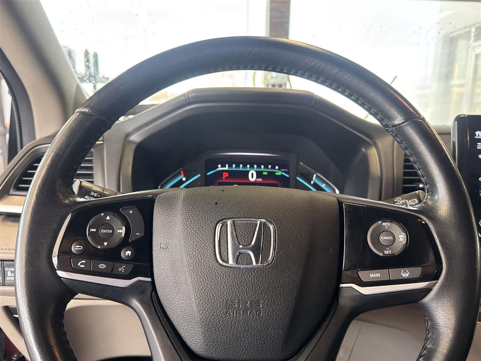 Thumbnail: 2018 Honda Odyssey - 17