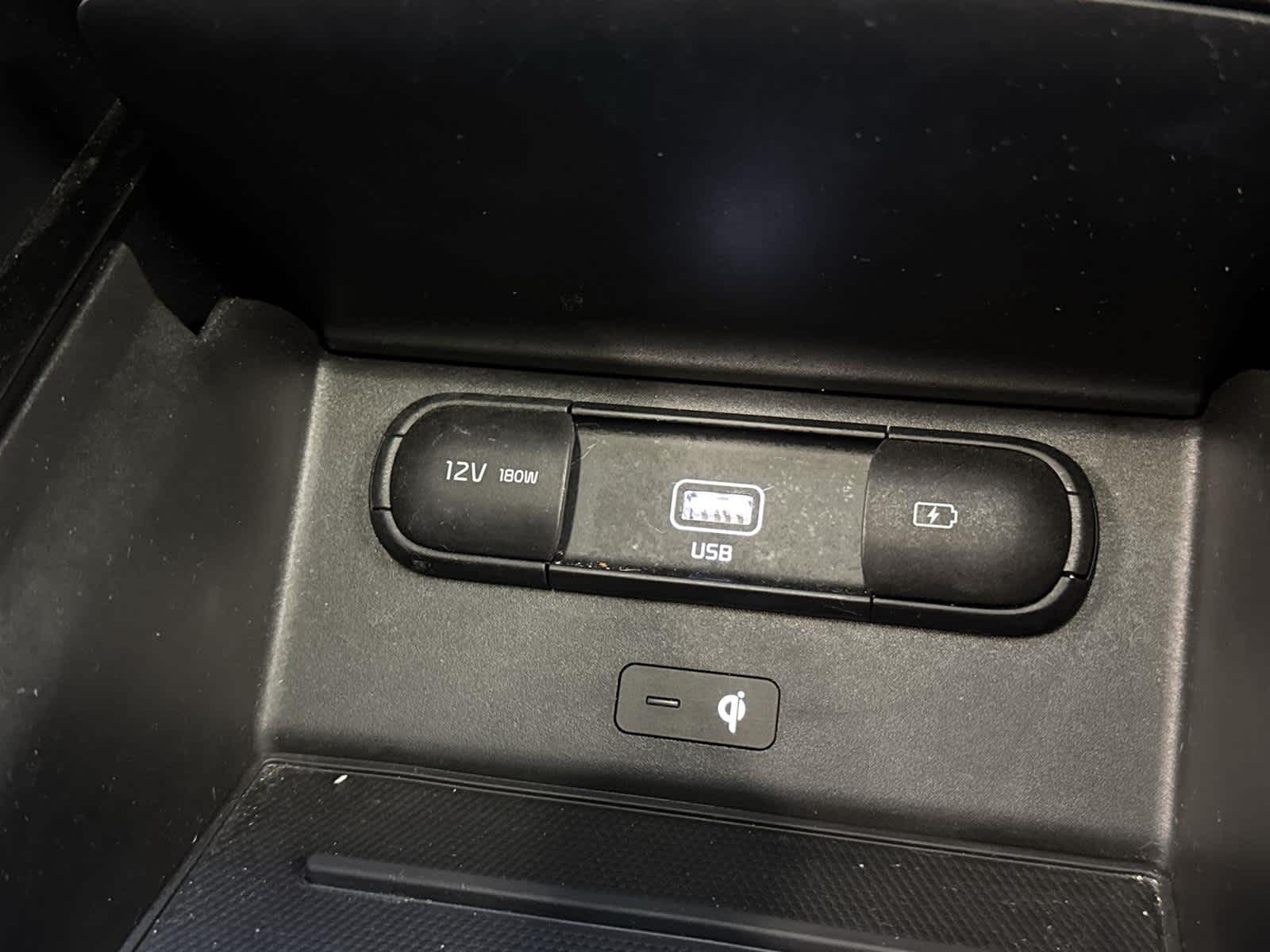 Thumbnail: 2021 Kia Telluride - 30