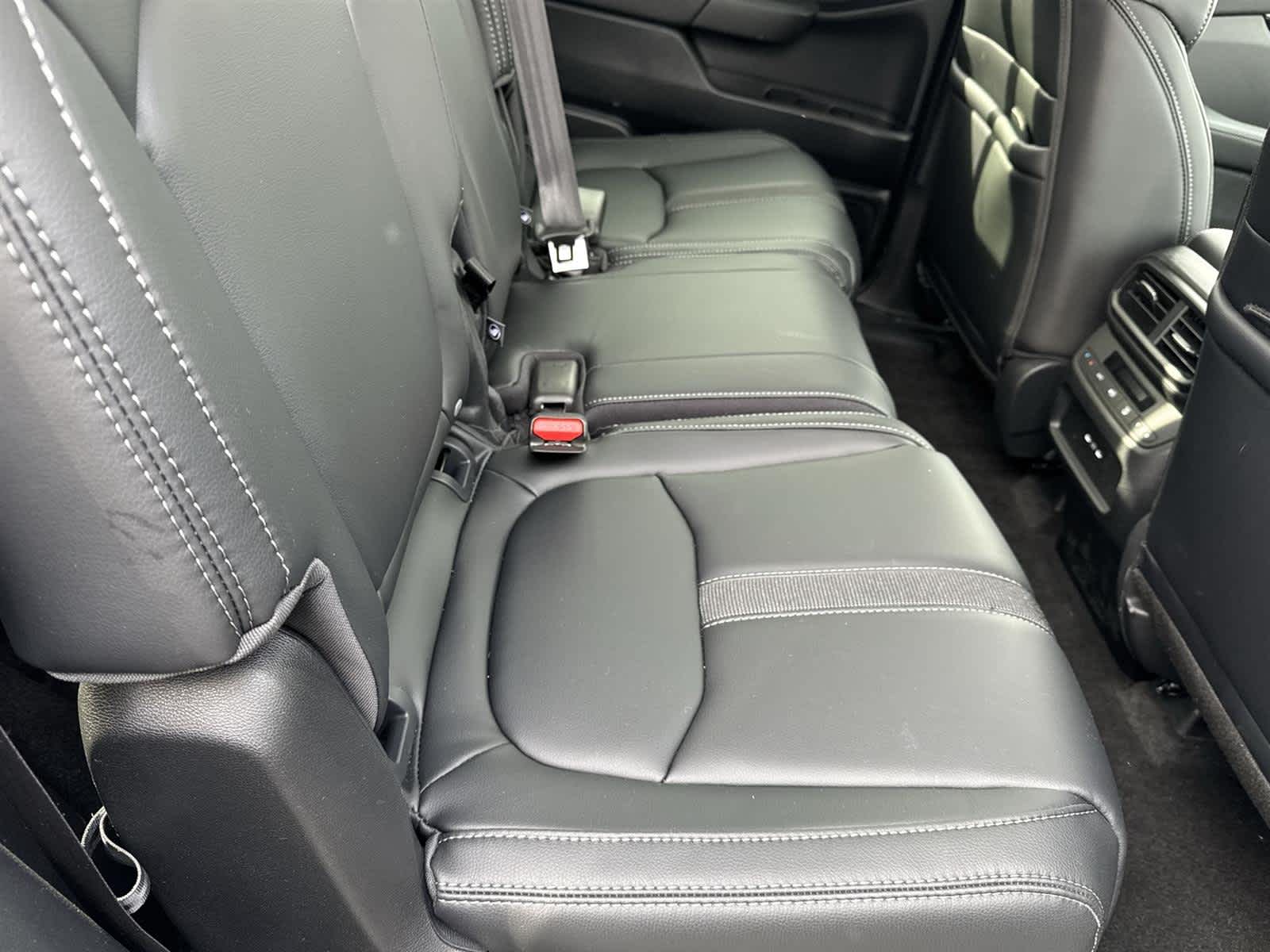 Thumbnail: 2025 Honda Pilot - 17