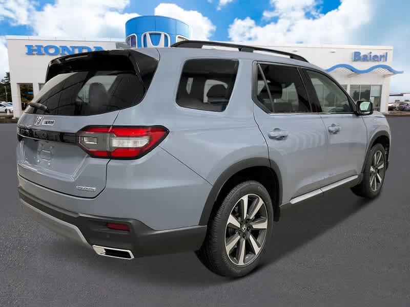 2025 Honda Pilot Touring 8