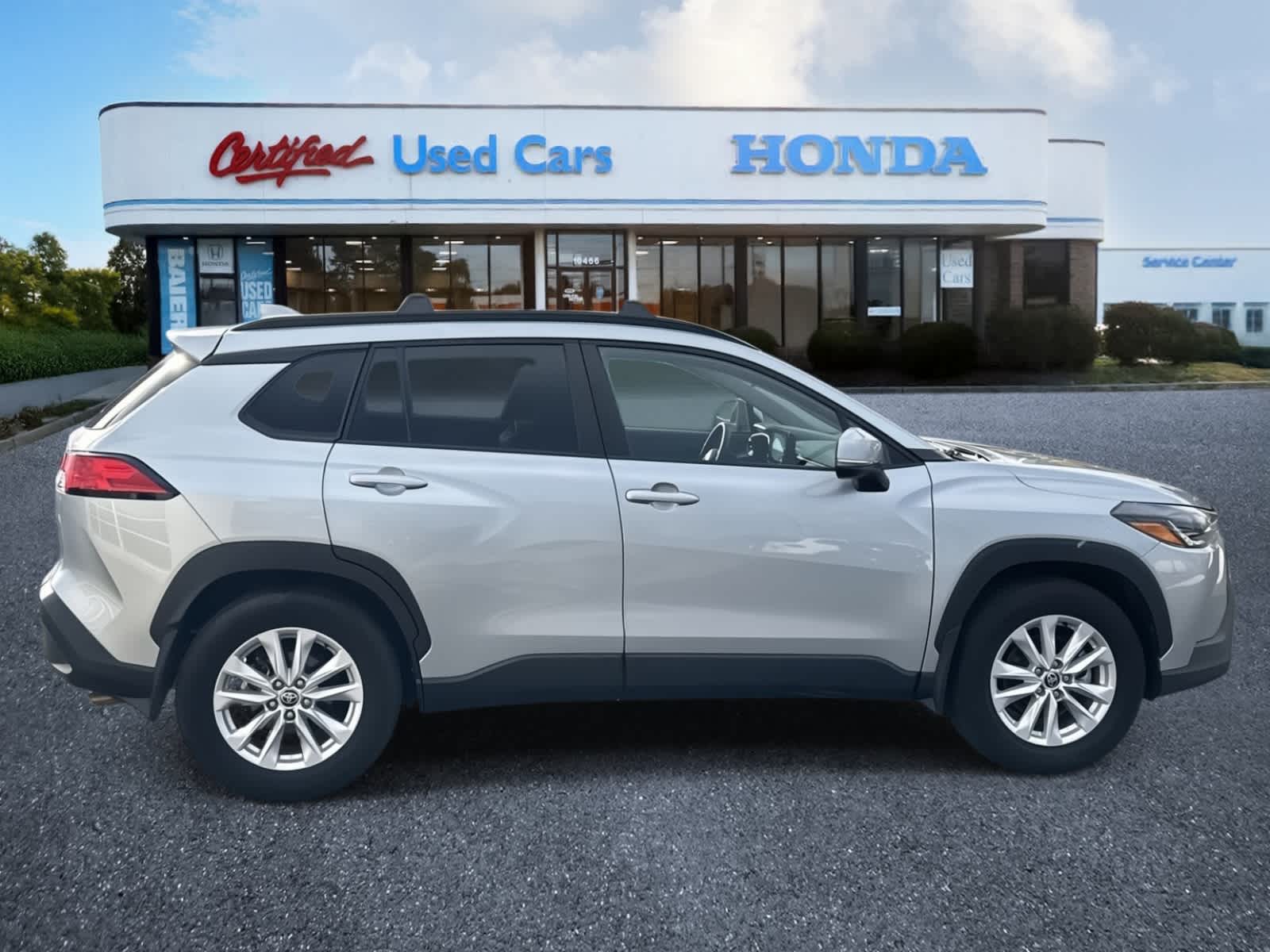 Thumbnail: 2022 Toyota Corolla Cross - 6