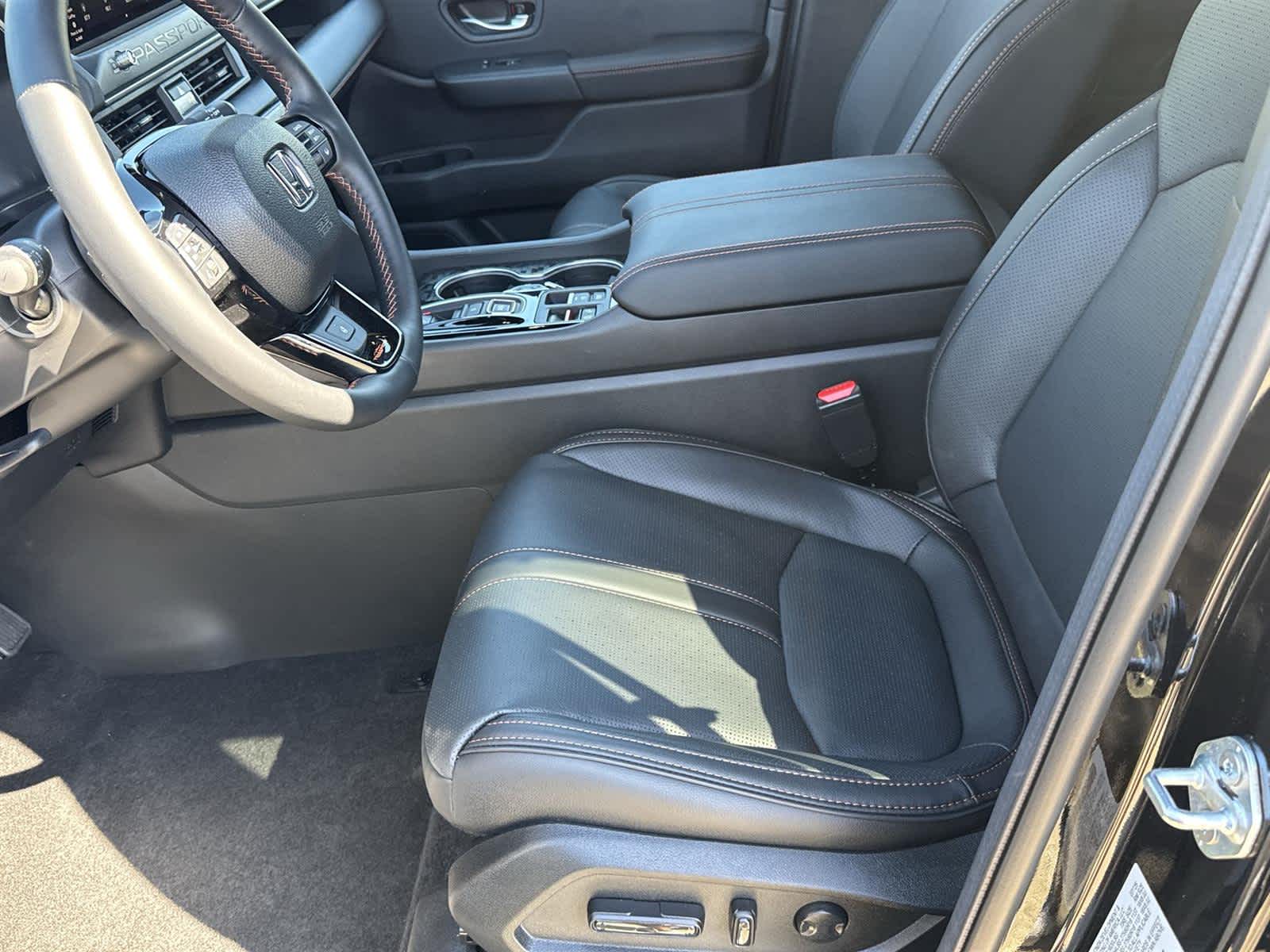 Thumbnail: 2026 Honda Passport - 12