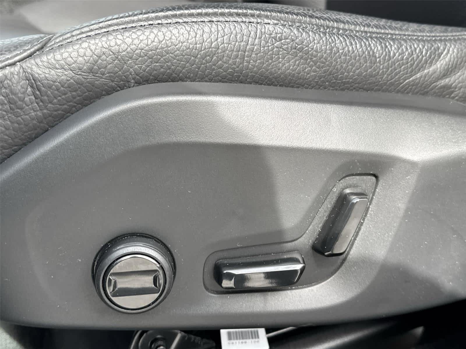 Thumbnail: 2023 Volvo XC90 - 14