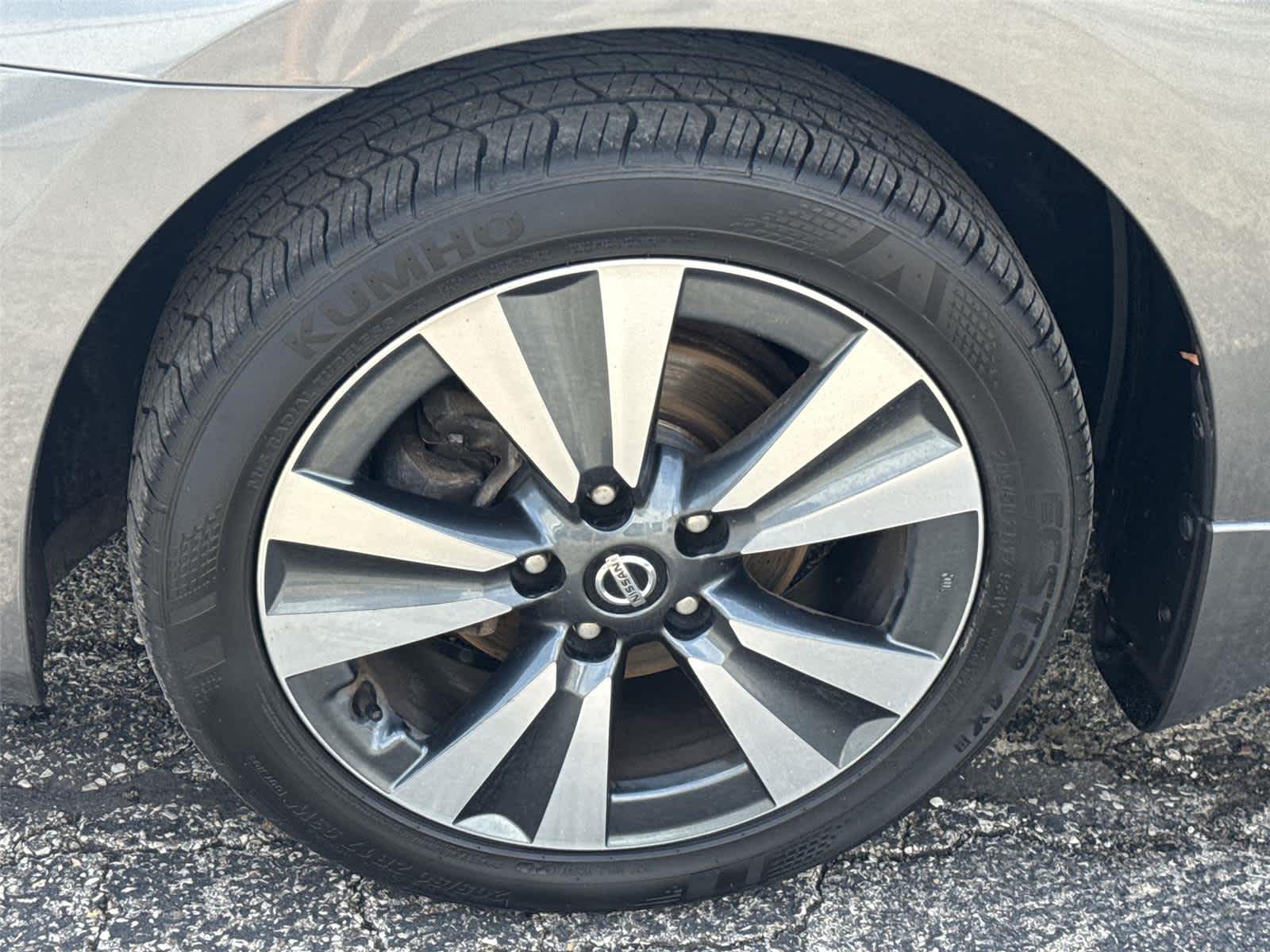 Thumbnail: 2019 Nissan Sentra - 13