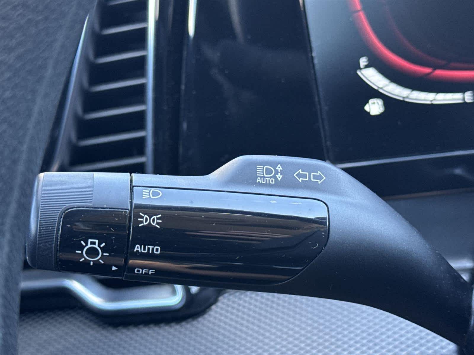 Thumbnail: 2023 Kia Sportage - 22