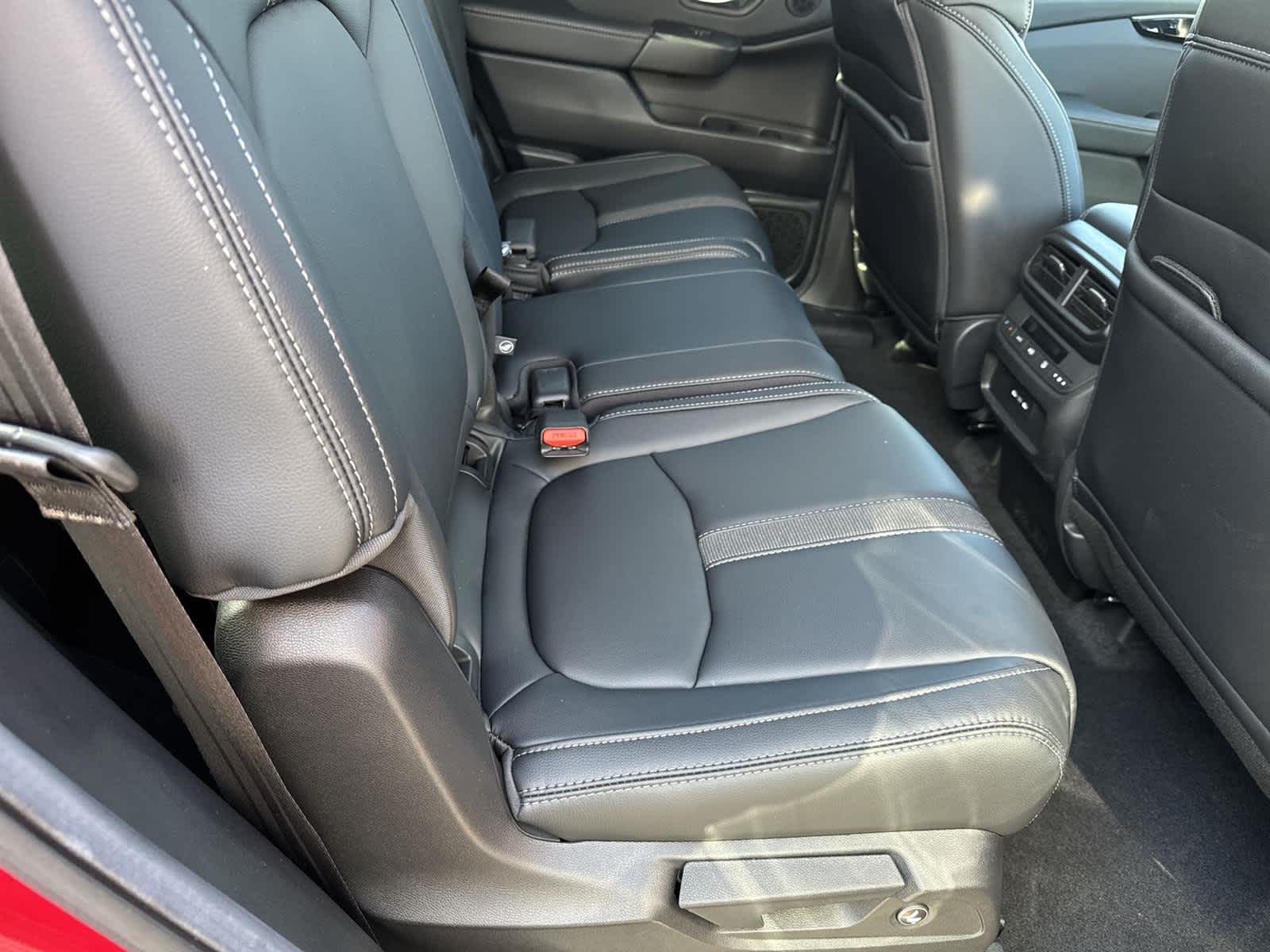 Thumbnail: 2025 Honda Pilot - 16