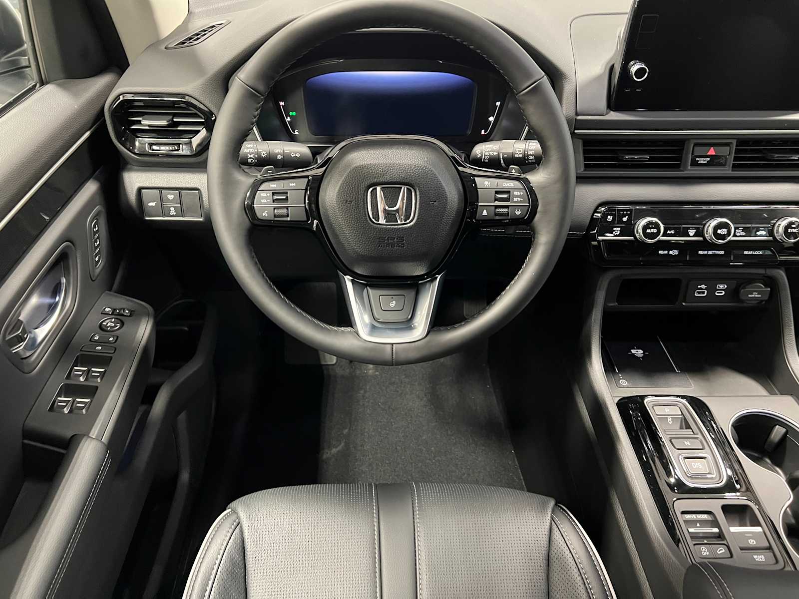 Thumbnail: 2025 Honda Pilot - 19