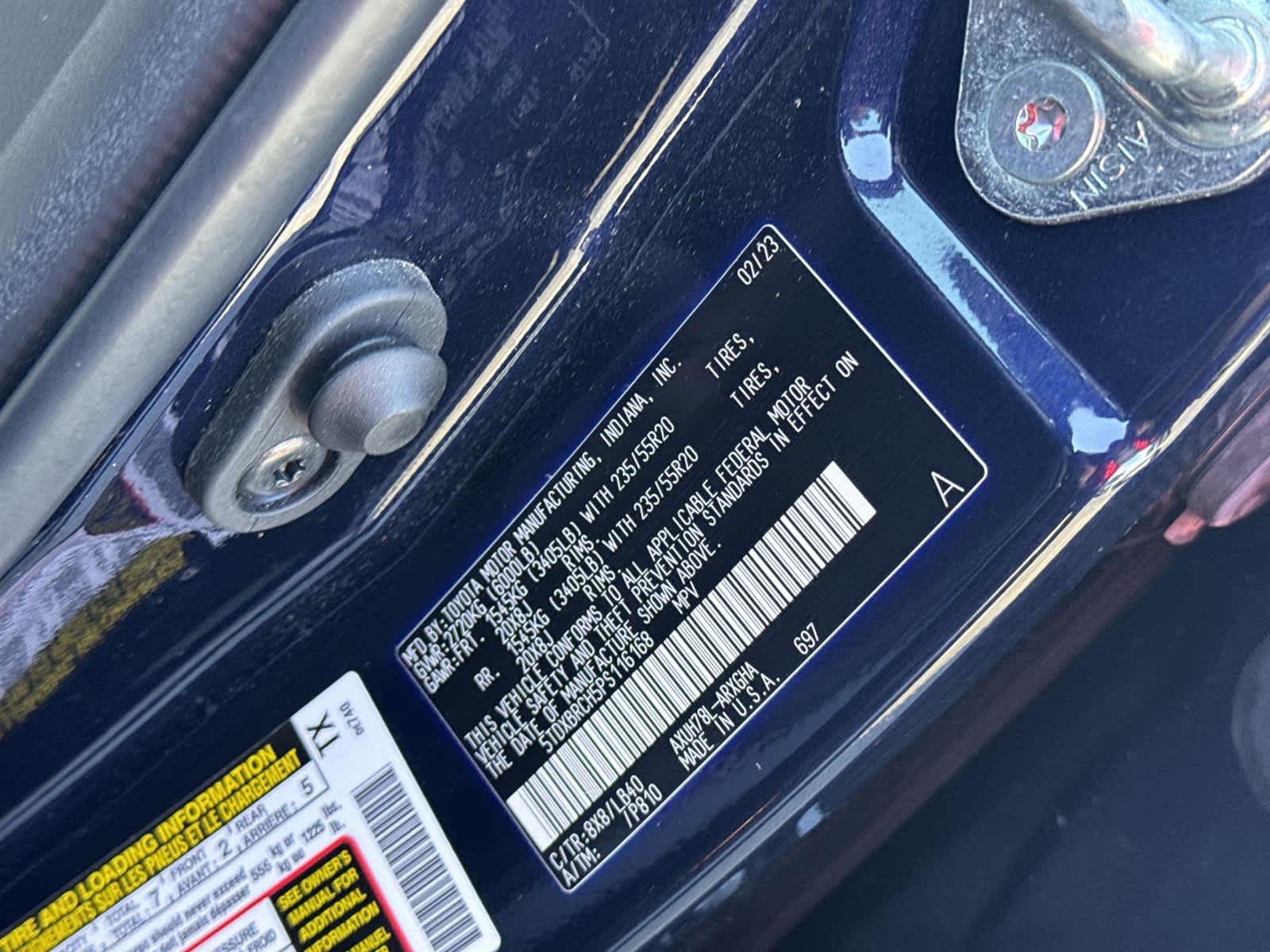 Thumbnail: 2023 Toyota Highlander - 32