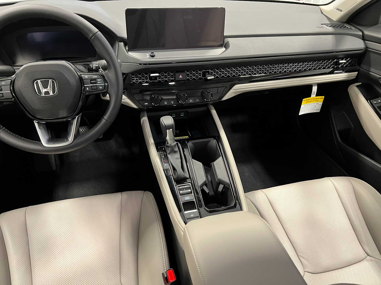 2025 Honda Accord Touring 17