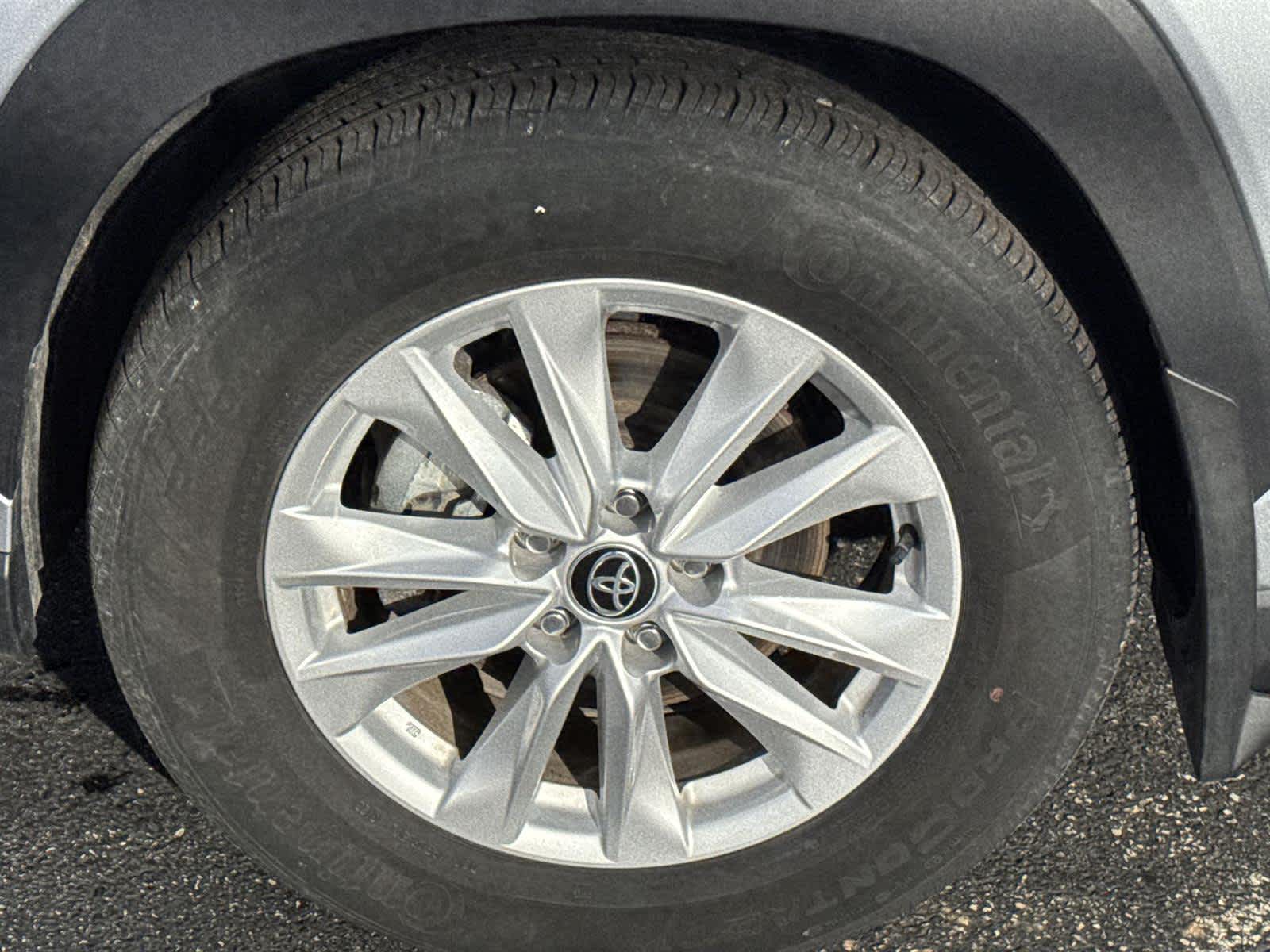 Thumbnail: 2022 Toyota Corolla Cross - 12