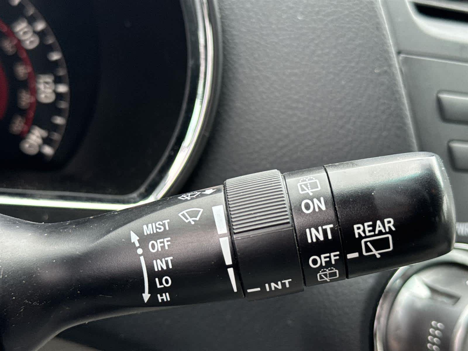 Thumbnail: 2012 Toyota Highlander - 22